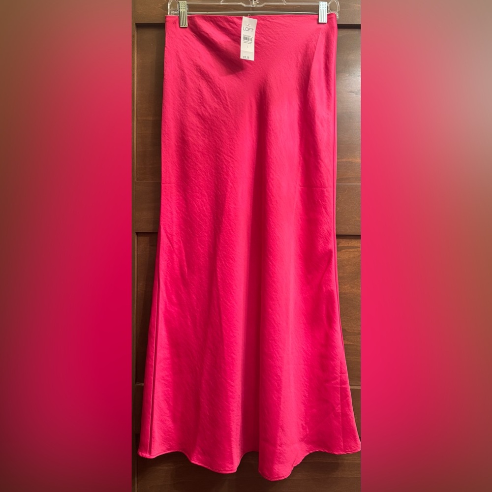 💞LOFT Bold Pink Maxi Skirt 💞 - Picture 1 of 7